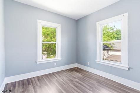 10 Charles Street East Orange NJ 07017
