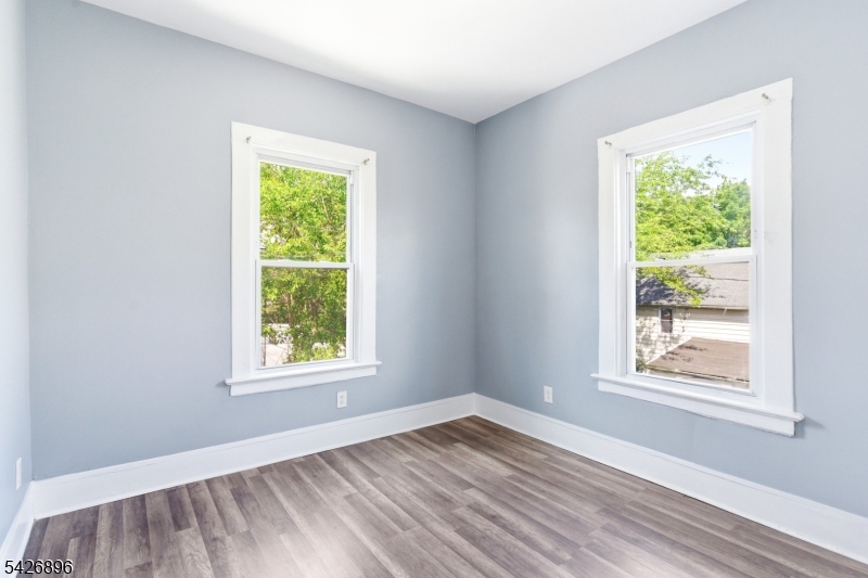 10 Charles Street East Orange NJ 07017