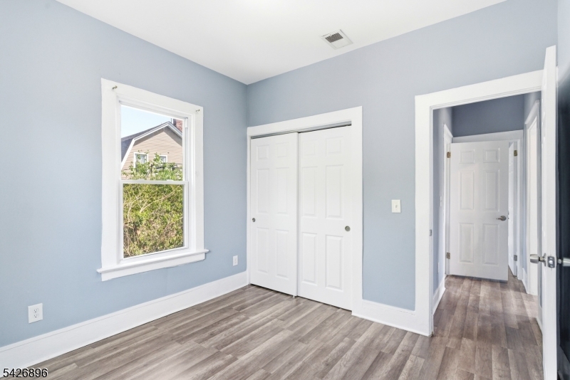 10 Charles Street East Orange NJ 07017