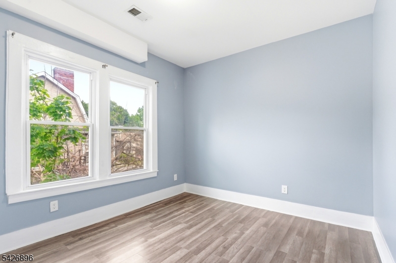 10 Charles Street East Orange NJ 07017