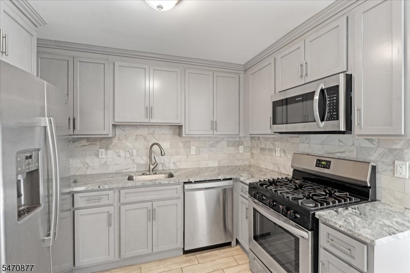 118 Oraton Street Newark NJ 07104