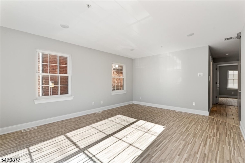 118 Oraton Street Newark NJ 07104