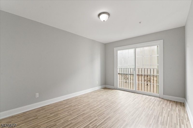 118 Oraton Street Newark NJ 07104