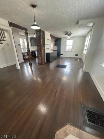 272 Lake Avenue Metuchen NJ 08840