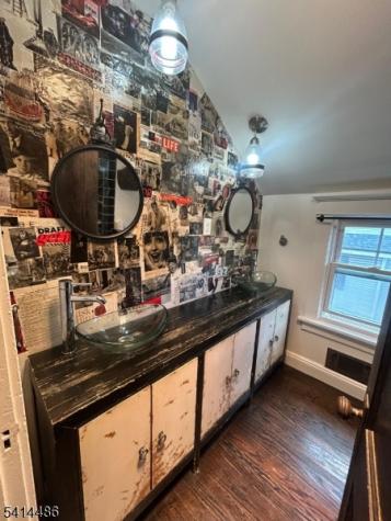 272 Lake Avenue Metuchen NJ 08840