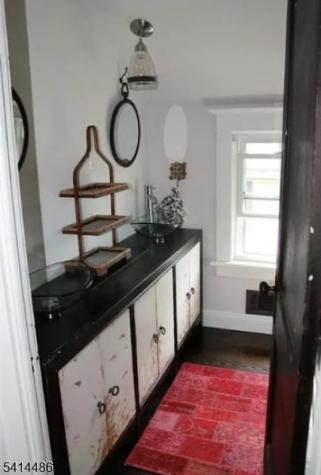 272 Lake Avenue Metuchen NJ 08840