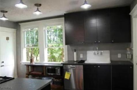 272 Lake Avenue Metuchen NJ 08840