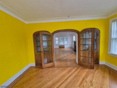 110 Hansbury Avenue Newark NJ 07112