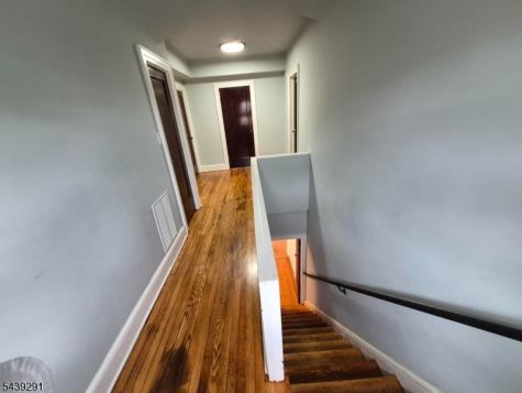 110 Hansbury Avenue Newark NJ 07112