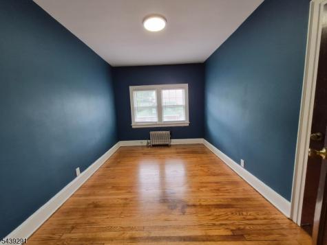 110 Hansbury Avenue Newark NJ 07112
