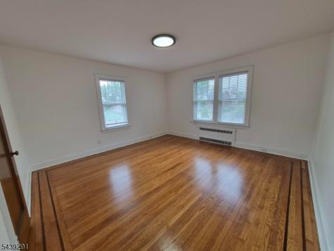 110 Hansbury Avenue Newark NJ 07112