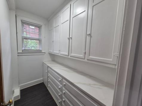 110 Hansbury Avenue Newark NJ 07112