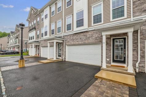 3 Coogan Court Morris Plains NJ 07950