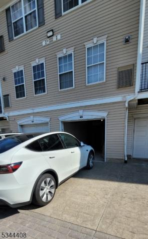 7 Soho Drive Jersey City NJ 07305