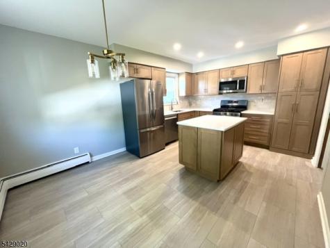 149 8TH Avenue Hawthorne NJ 07506