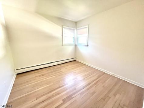 149 8TH Avenue Hawthorne NJ 07506