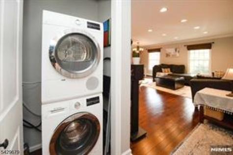11 S Maple Park Ridge NJ 07656