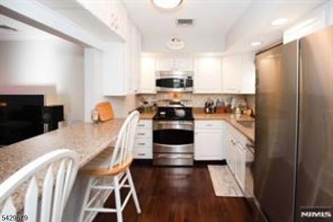 11 S Maple Park Ridge NJ 07656