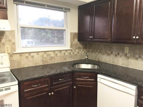 28 Deanna Drive Hillsborough NJ 08844