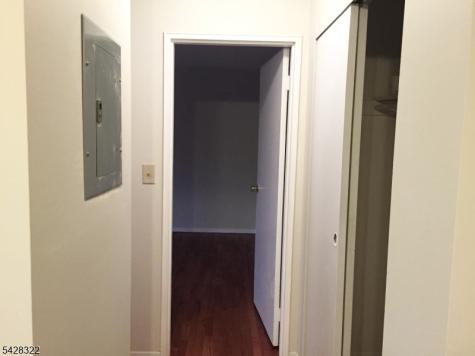 28 Deanna Drive Hillsborough NJ 08844