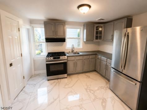 160 Elm Street Elizabeth NJ 07208