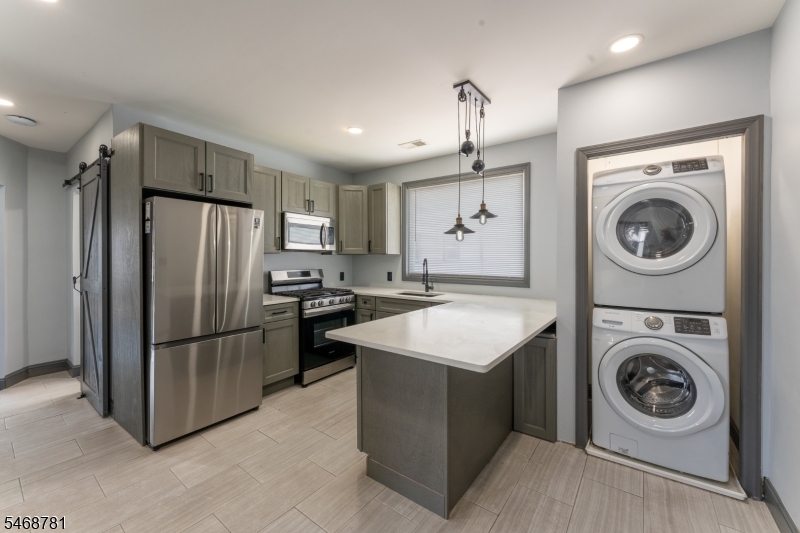 661 Mckinley Street Elizabeth NJ 07202