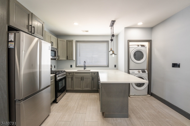 661 Mckinley Street Elizabeth NJ 07202