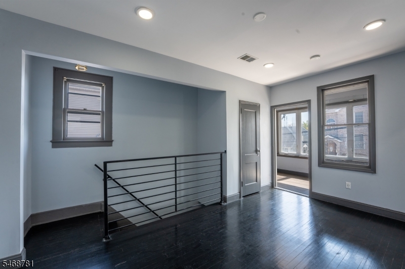 661 Mckinley Street Elizabeth NJ 07202