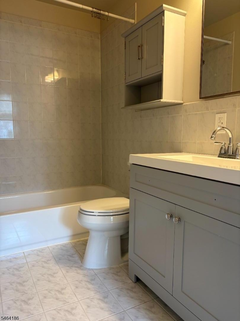 65 E Milton Avenue Rahway NJ 07065