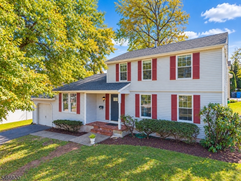 32 Smith Street Metuchen NJ 08840