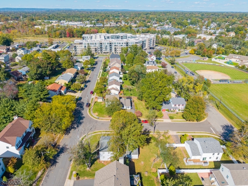 32 Smith Street Metuchen NJ 08840