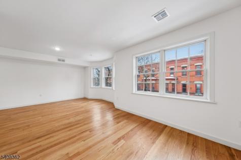 52 James Street Unit 3 Newark NJ 07102