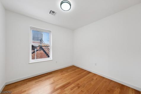 52 James Street Unit 3 Newark NJ 07102