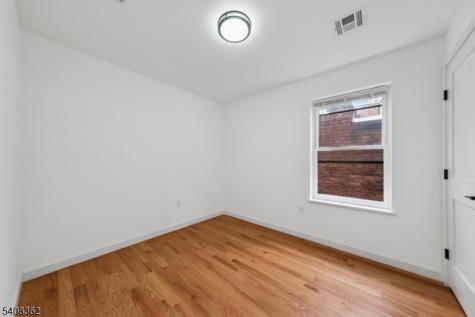 52 James Street Unit 3 Newark NJ 07102
