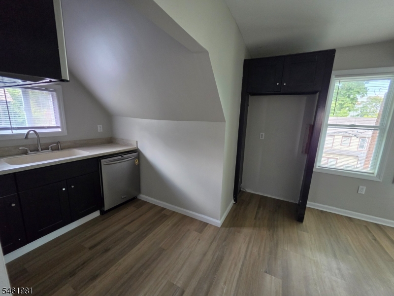 37 Mapes Avenue Newark NJ 07112