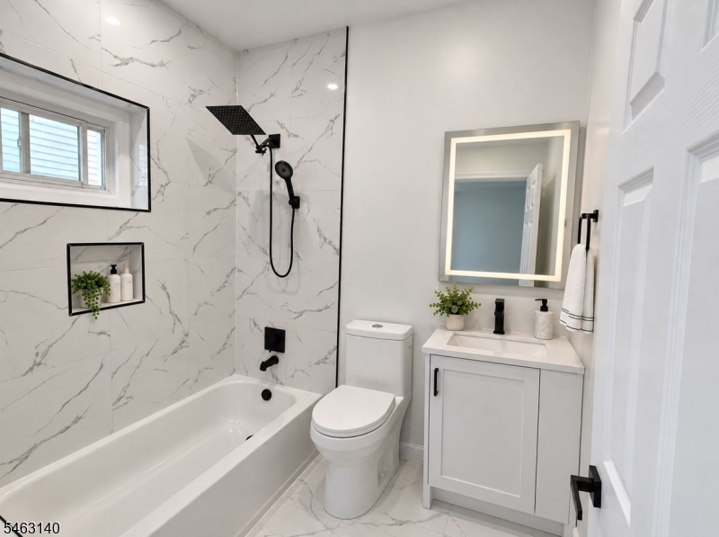 35 Sunnyside Terrace East Orange NJ 07018