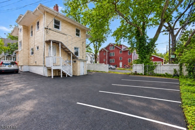 35 Sunnyside Terrace East Orange NJ 07018