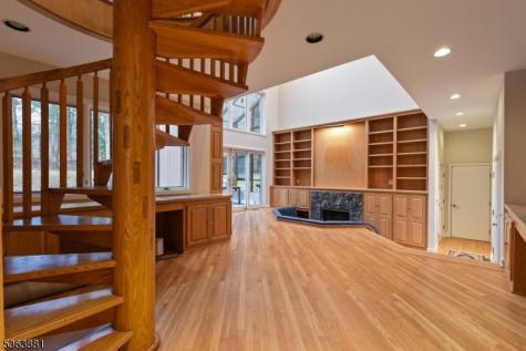 32 E Main Street Mendham NJ 07960