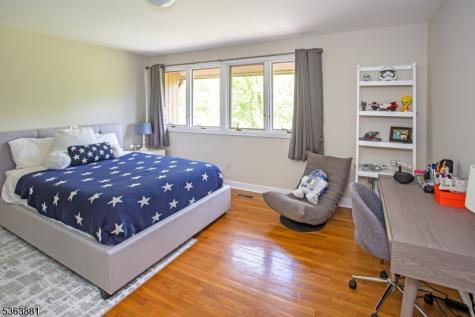 32 E Main Street Mendham NJ 07960