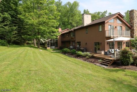 32 E Main Street Mendham NJ 07960