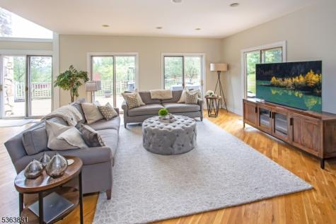 32 E Main Street Mendham NJ 07960