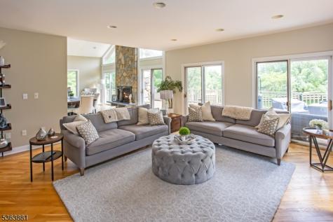 32 E Main Street Mendham NJ 07960