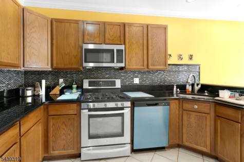 72 Albert Court Parsippany-troy Hills NJ 07054