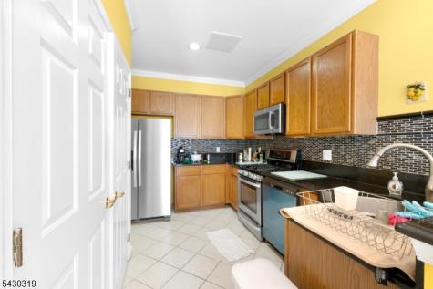 72 Albert Court Parsippany-troy Hills NJ 07054