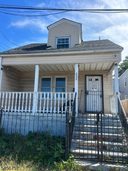 232 Eastern Parkway Irvington NJ 07111