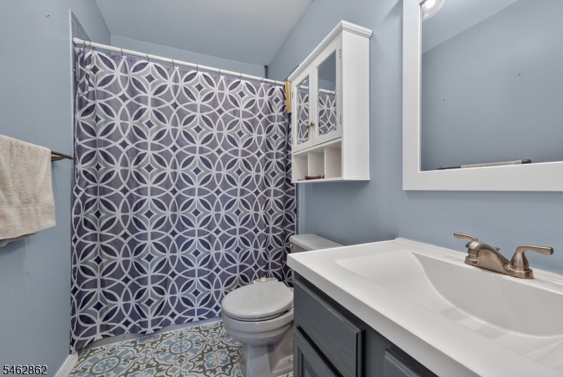 29 Olive Court Raritan NJ 08822