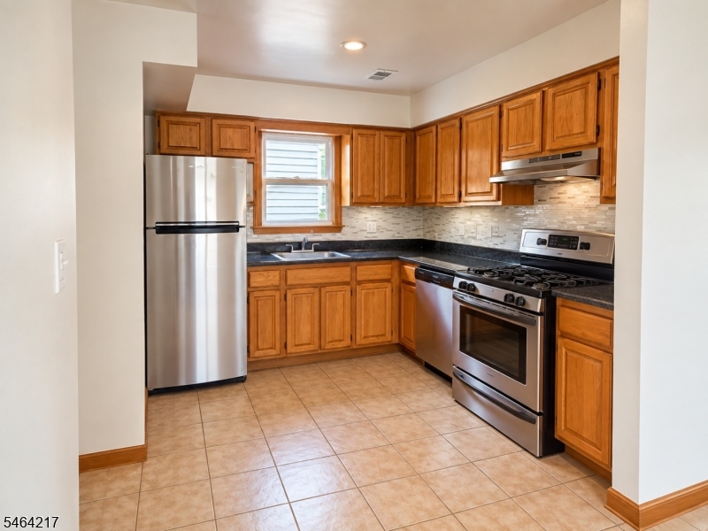 138 Orchard Street Elizabeth NJ 07208