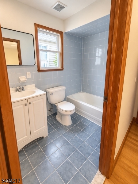 138 Orchard Street Elizabeth NJ 07208
