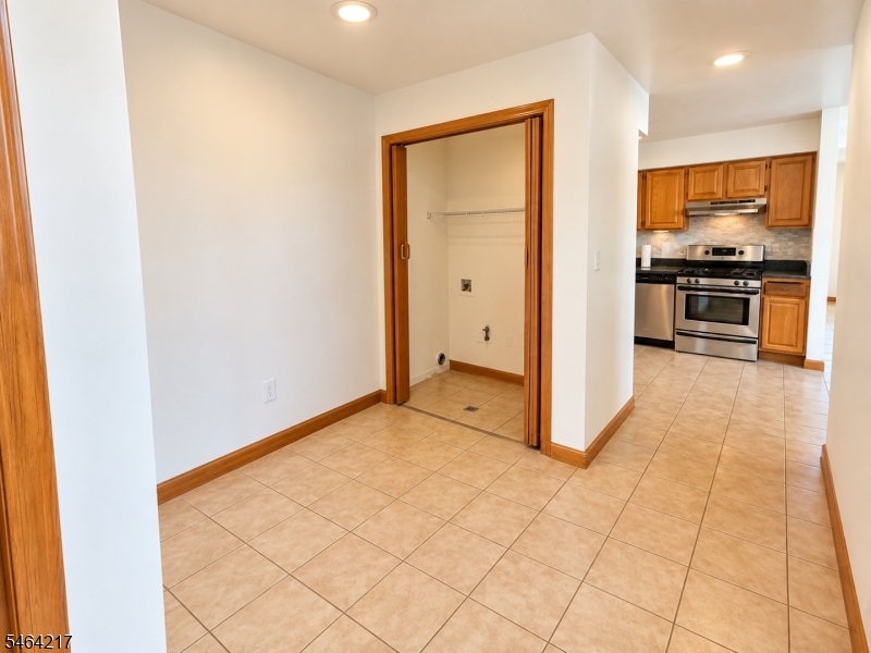 138 Orchard Street Elizabeth NJ 07208