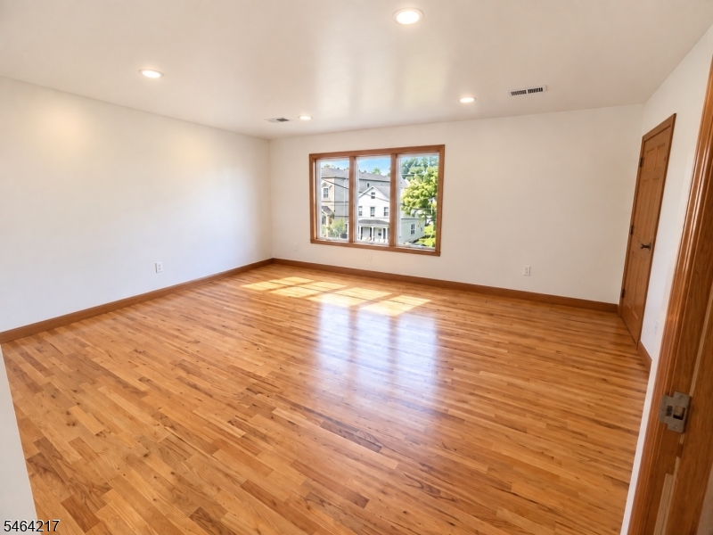 138 Orchard Street Elizabeth NJ 07208